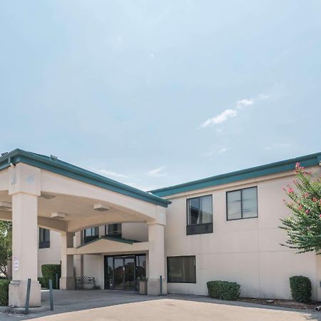 Super 8 By Wyndham Fort Worth Downtown South Ngoại thất bức ảnh